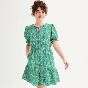 Draper James Puff Sleeve Tie Neck Short Dress in Green. Size L / Large.
